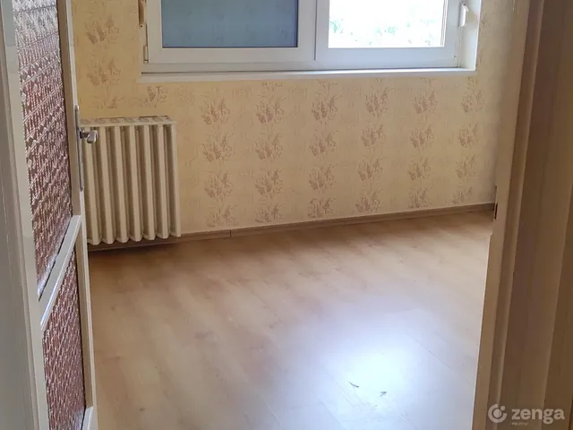 Eladó lakás Cegléd 61 nm