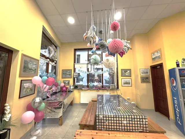 Eladó kereskedelmi és ipari ingatlan Vác, Alsóváros 417 nm