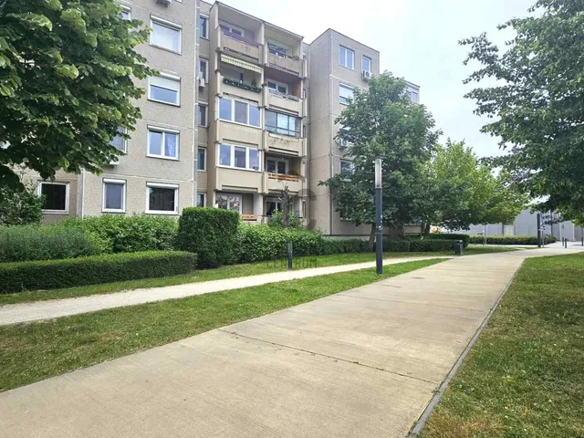 Eladó lakás Budapest III. kerület, Békásmegyer 81 nm