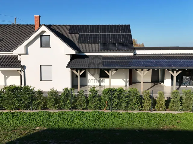 Eladó ház Kiskunlacháza 205 nm