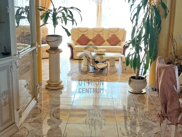 Eladó ház Budapest XV. kerület, Pestújhely 290 nm