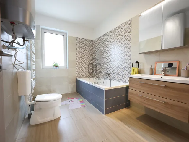 Eladó ház Budapest XV. kerület, Pestújhely 174 nm