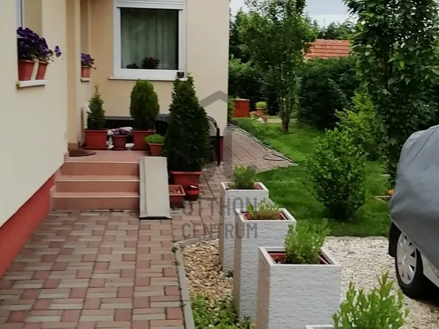 Eladó ház Budapest XVII. kerület, Rákoshegy 148 nm