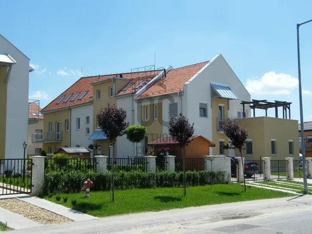 Eladó lakás Budapest XVII. kerület, Helikopter lakópark 78 nm