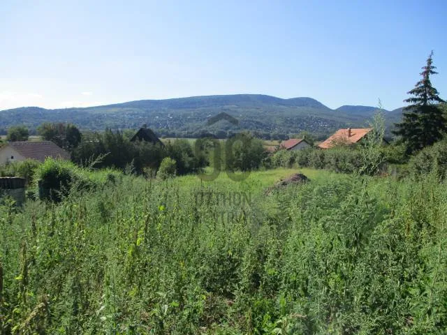 Eladó telek Pócsmegyer 925 nm