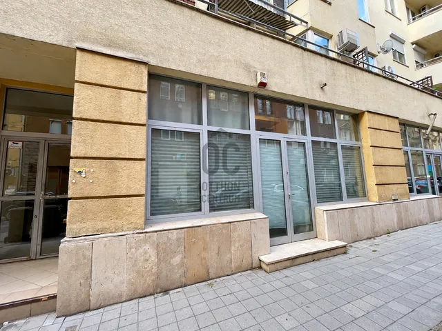 Eladó kereskedelmi és ipari ingatlan Budapest XIV. kerület, Istvánmező 68 nm