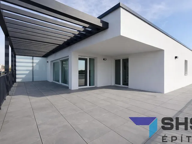 Eladó lakás Székesfehérvár 131 nm