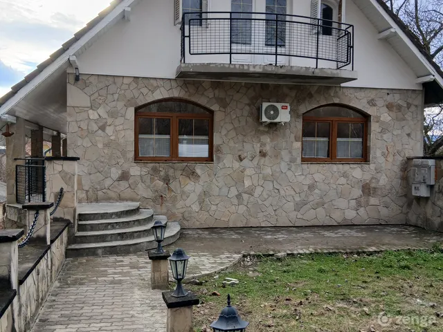 Eladó ház Pilisborosjenő 170 nm