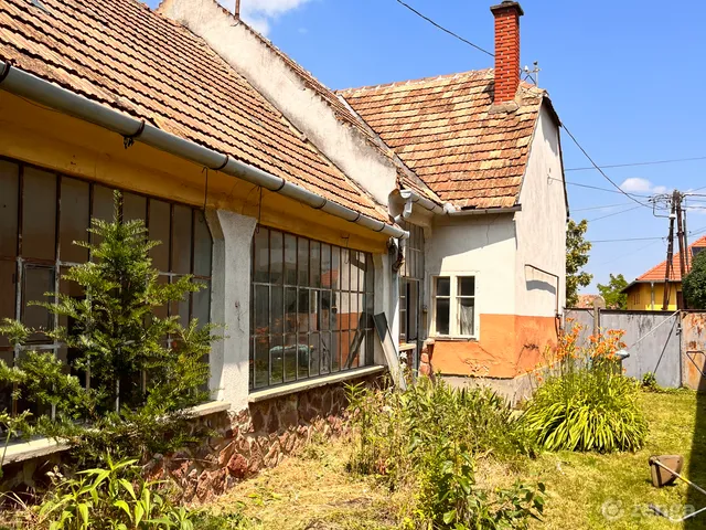 Eladó ház Lövő 100 nm