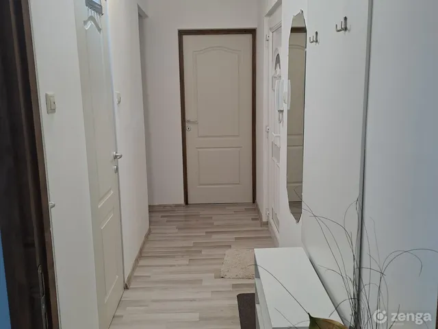 Eladó lakás Békéscsaba, Kazinczy-lakótelep 52 nm