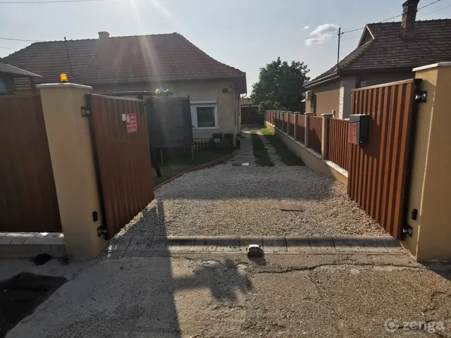 Eladó ház Esztergom, Esztergom-Kertváros 75 nm