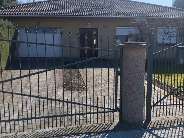 Eladó ház Debrecen, Alsójózsa 198 nm