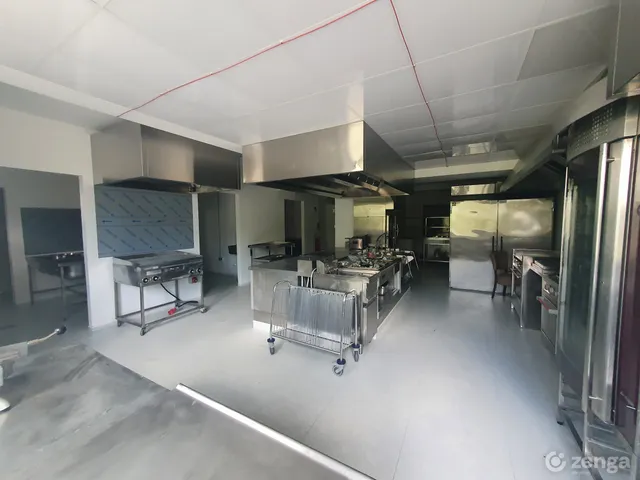 Eladó kereskedelmi és ipari ingatlan Vecsés 7300 nm