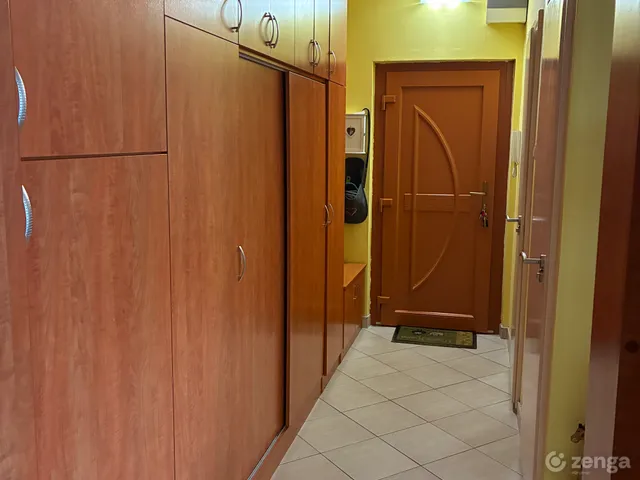 Eladó lakás Kiskunfélegyháza, Petőfi-lakótelep 62 nm