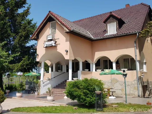 Eladó ház Somlójenő 360 nm