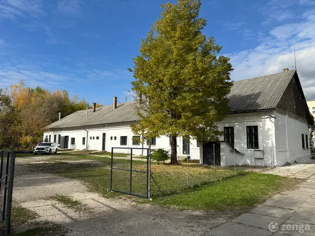 Eladó kereskedelmi és ipari ingatlan Tatabánya, Mésztelep 840 nm