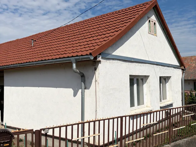 Eladó ház Sárbogárd 130 nm