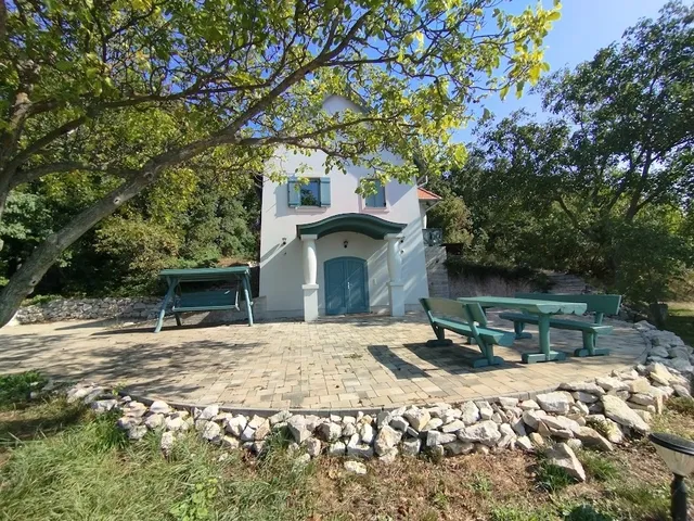 Eladó ház Pécsely 110 nm