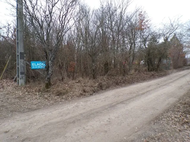 Eladó telek Pomáz 886 nm