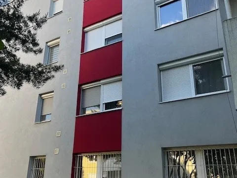 Eladó lakás Komló 58 nm