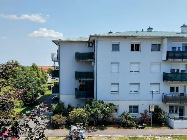 Eladó lakás Veszprém 74 nm