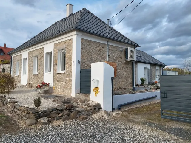 Eladó ház Hegyesd, Petőfi utca 110 nm