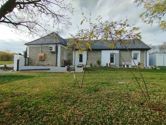 Eladó ház Hegyesd, Petőfi utca 110 nm