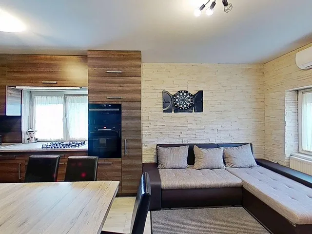 Eladó ház Pétfürdő 75 nm