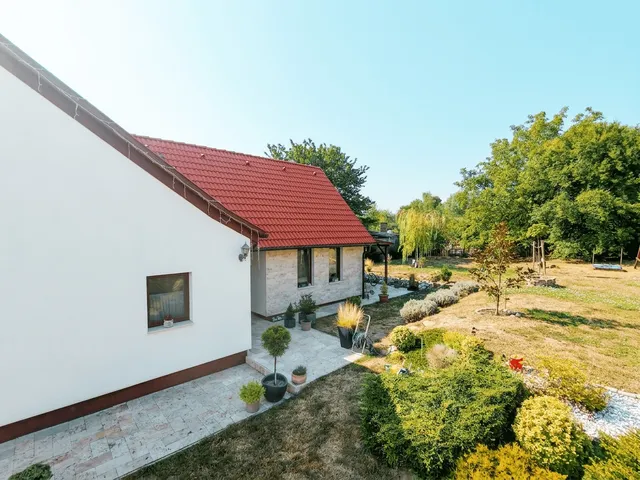 Eladó ház Litér 159 nm