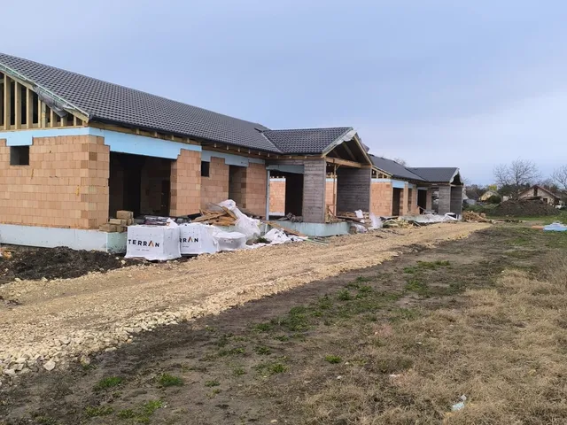 Eladó ház Székesfehérvár, Kőrösi utca 185 nm