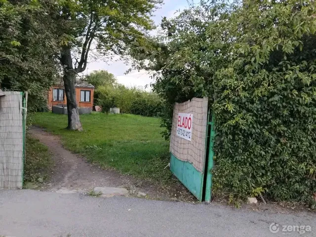 Eladó telek Kiskinizs 3900 nm