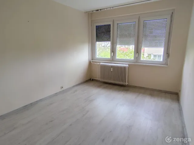 Eladó lakás Szolnok, Széchenyi-lakótelep 51 nm