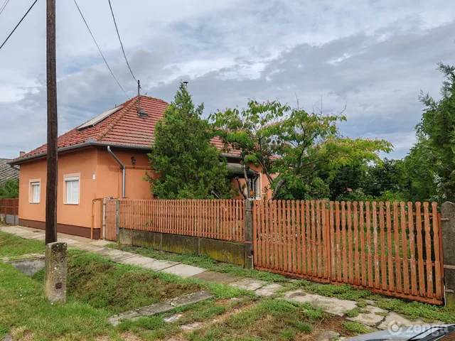 Eladó ház Kisújszállás, Bittner falu 75 nm