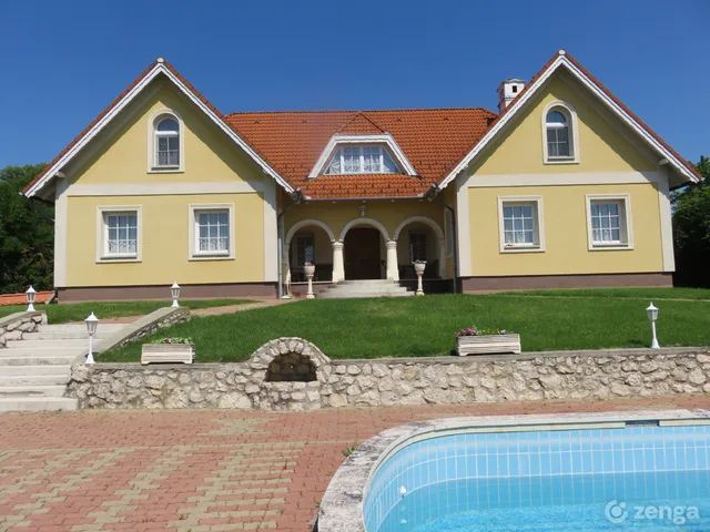 Eladó ház Cserszegtomaj 500 nm