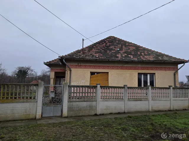 Eladó ház Csépa 97 nm
