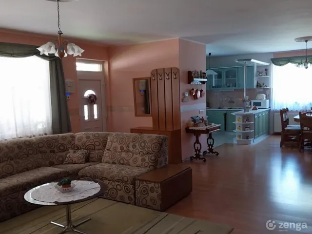 Eladó ház Esztergom 136 nm