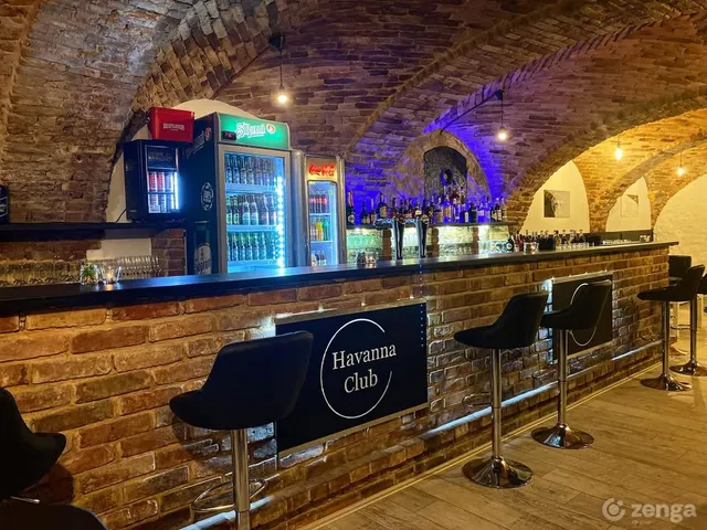 Kiadó kereskedelmi és ipari ingatlan Zalaegerszeg, Belváros 75 nm