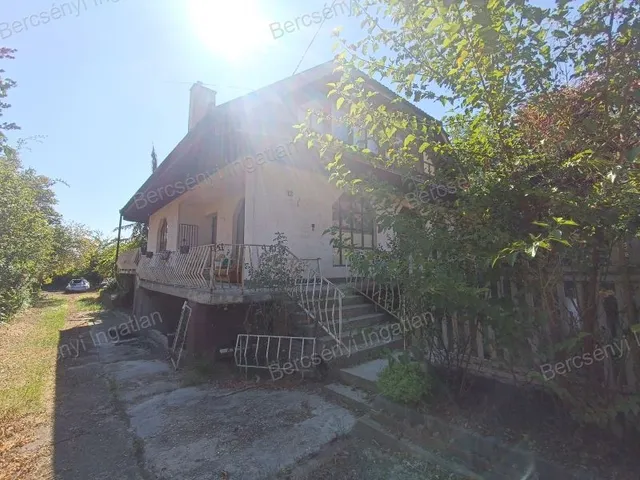 Eladó ház Dunavarsány 300 nm