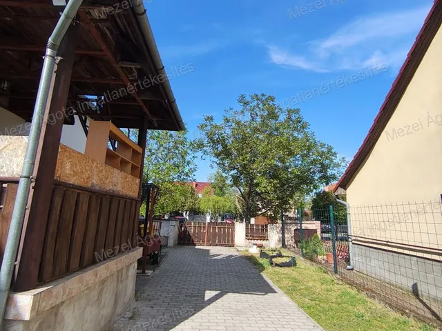 Eladó ház Gyál 210 nm