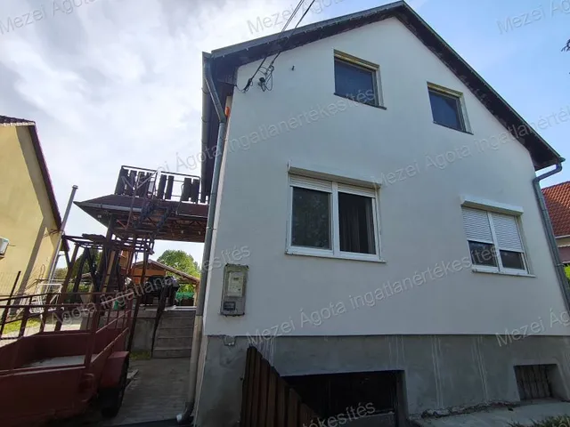 Eladó ház Gyál 210 nm