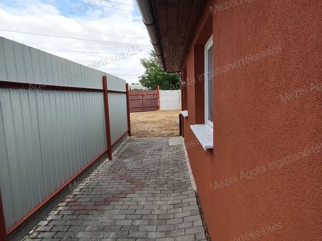 Eladó ház Vecsés, Halmitelep 45 nm