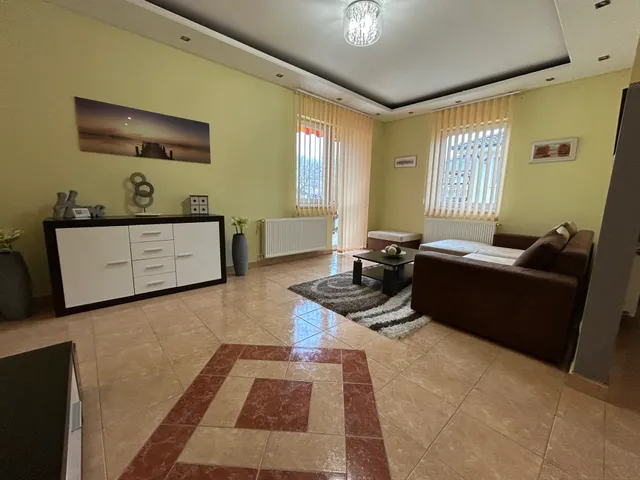 Eladó ház Hajdúsámson, Sámsonkert, Hímes 92 nm