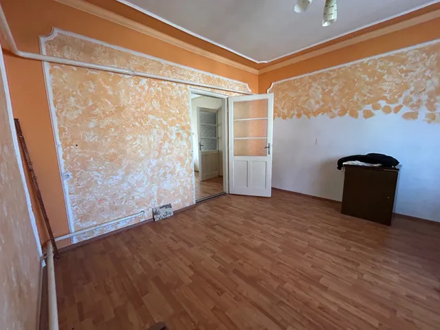 Eladó ház Debrecen, József Attila-telep, Alma 81 nm