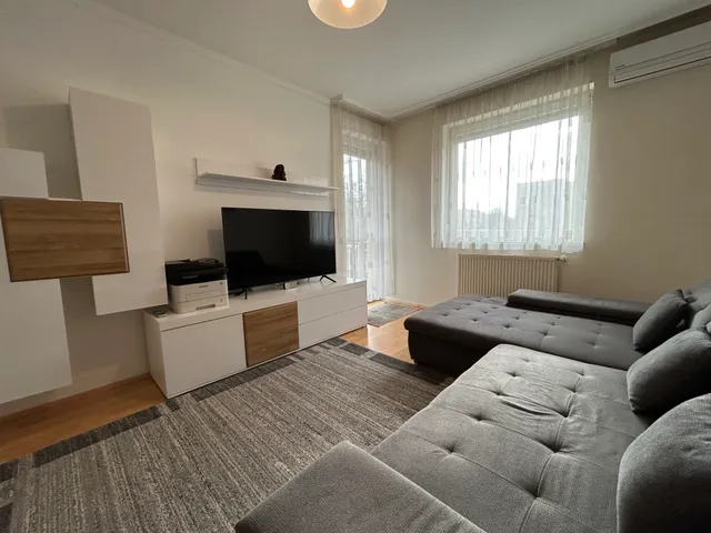 Kiadó lakás Debrecen, Nagyerdő, Hadházi  62 nm