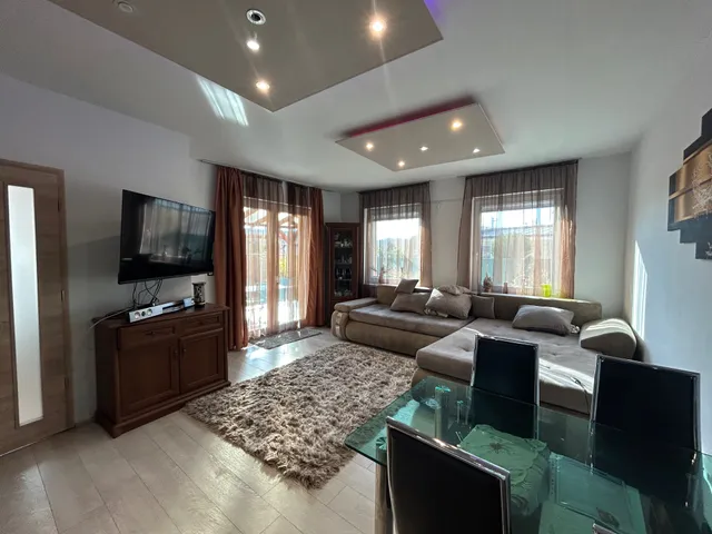 Eladó ház Debrecen, Hatvan utcai kert, Sándor  115 nm