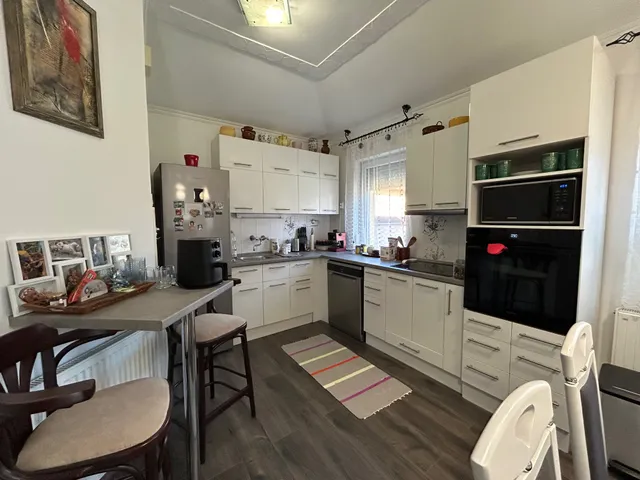 Eladó ház Debrecen, József Attila-telep 76 nm