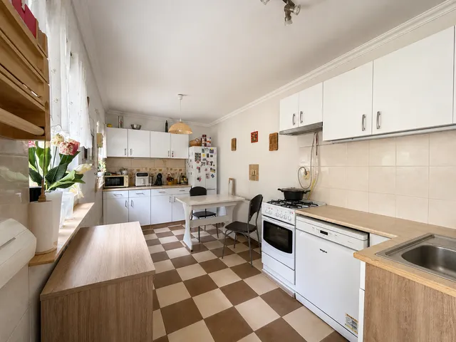 Eladó ház Debrecen, Pac 84 nm