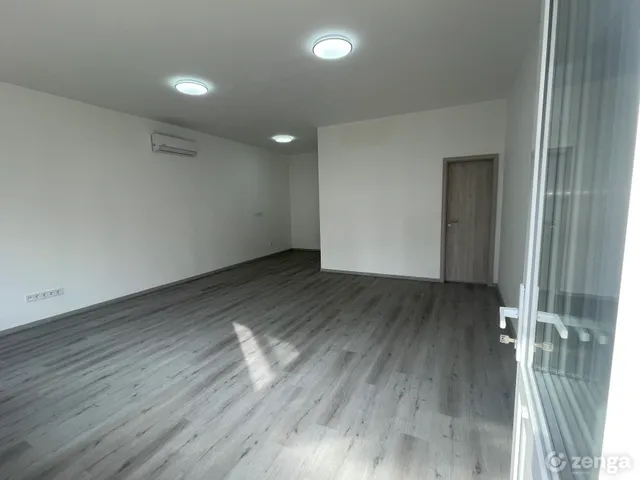 Eladó garázs Szolnok, Belváros, Sarló 56 nm