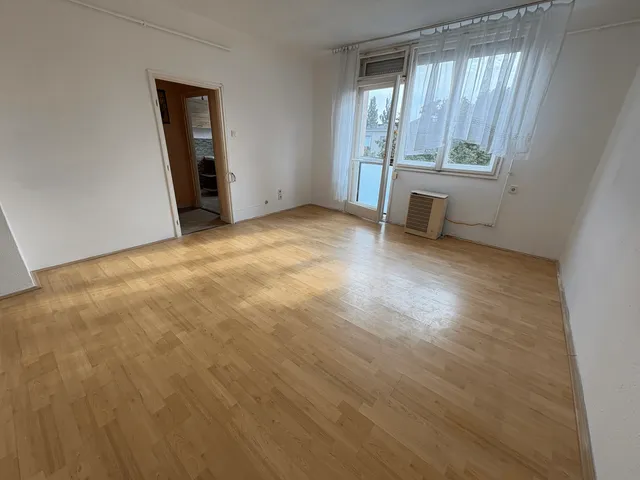 Eladó lakás Budapest XVI. kerület, Sashalom 34 nm