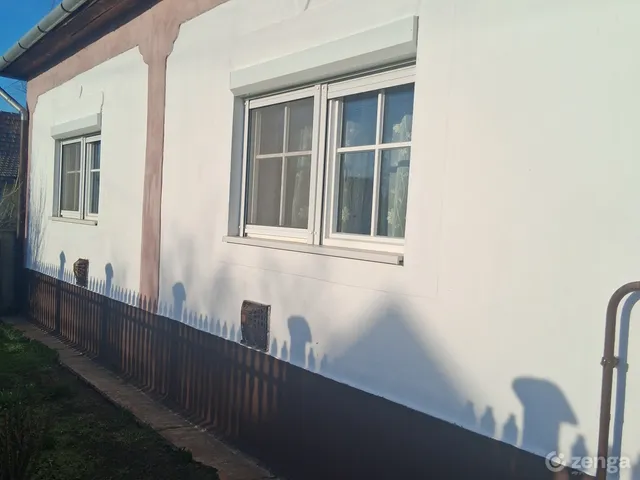 Eladó ház Dombegyház 102 nm